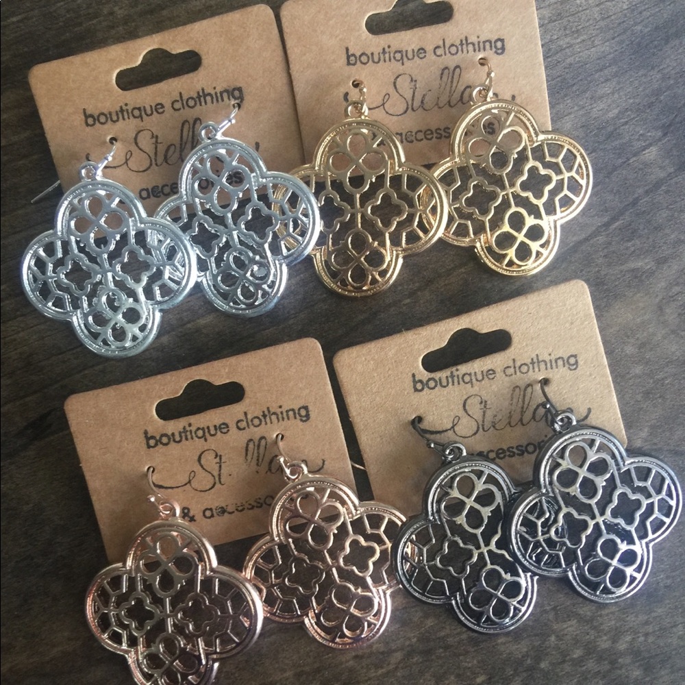 Clover filigree earrings